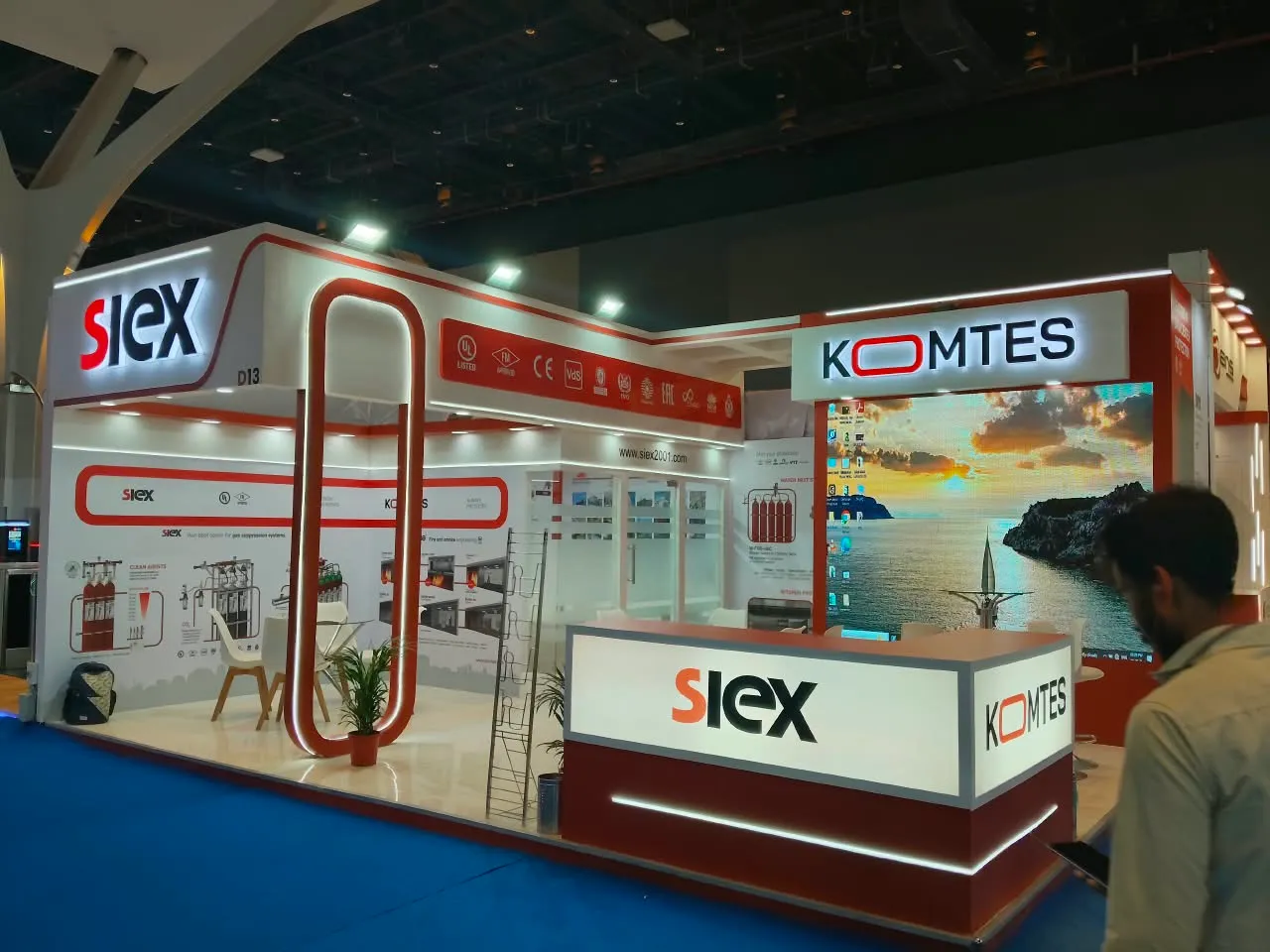KOMTES (Spain) exhibition stall — view 6